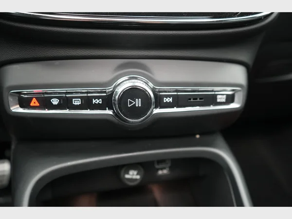VOLVO XC40 (2021) — foto 16 van 32