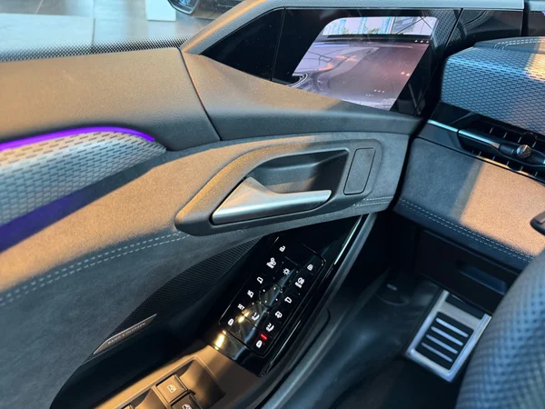 AUDI A6 Avant e-tron (2026) — foto 2 van 24