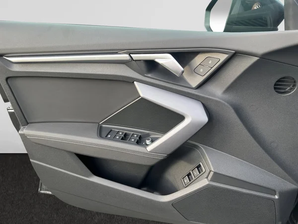 AUDI A3 Sportback PHEV (2025) — foto 16 van 24