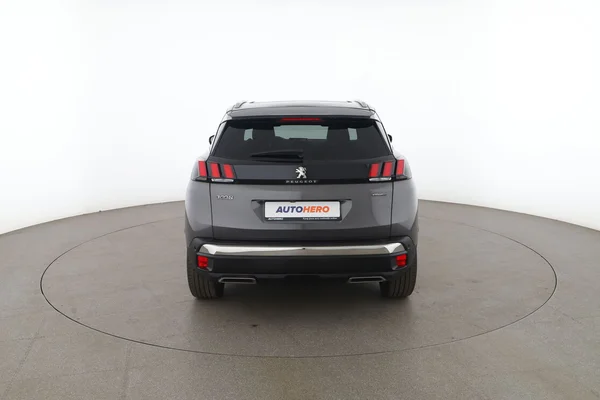 Peugeot 3008 (2018) — foto 11 van 16