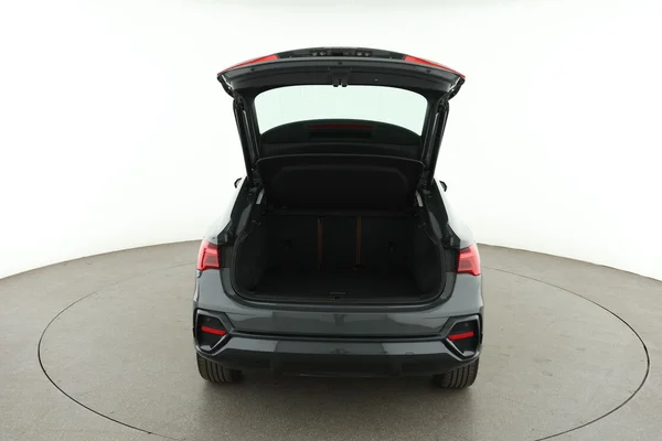 Audi Q3 (2022) — foto 7 van 16