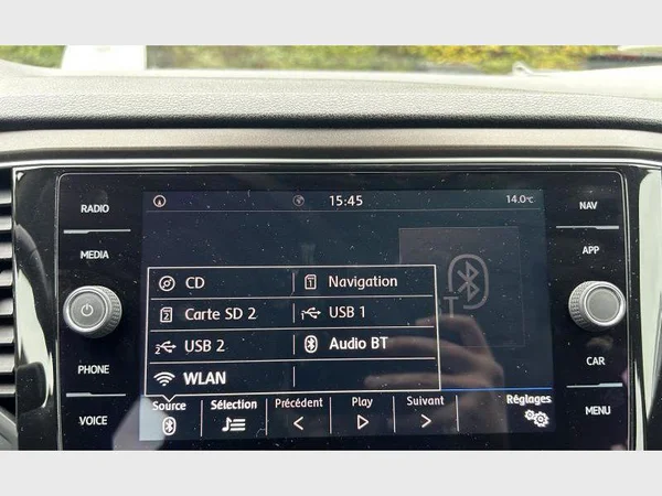 Volkswagen T-Roc (2019) — foto 14 van 32
