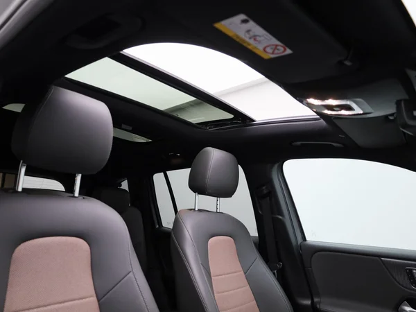 Mercedes-Benz EQB (2023) — foto 41 van 53