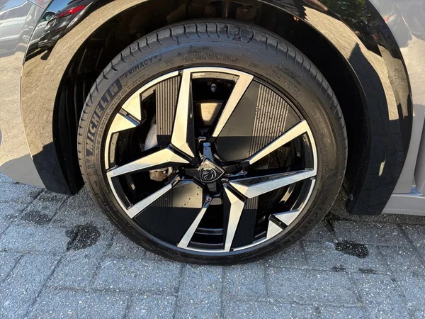 PEUGEOT 208 (2025) — foto 7 van 21
