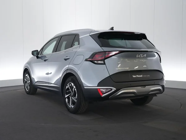 Kia Sportage (2024) — foto 12 van 22