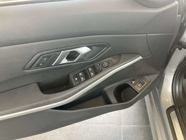 BMW 3 Serie (2023) — foto 11 van 20