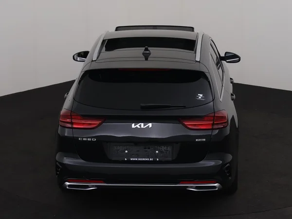 KIA Ceed SW (2023) — foto 28 van 31