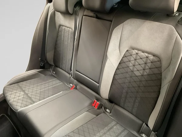 VOLKSWAGEN Golf VIII SW (2024) — foto 10 van 23