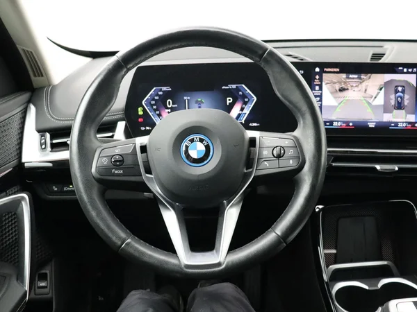 BMW iX1 (2023) — foto 8 van 25