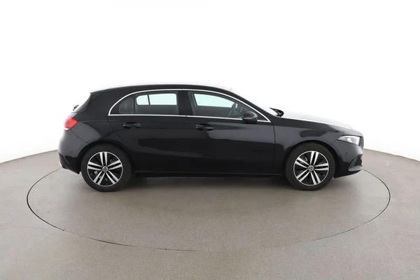 Mercedes-Benz A-Klasse (2022) — foto 13 van 16