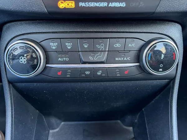 Ford Fiesta (2022) — foto 8 van 20