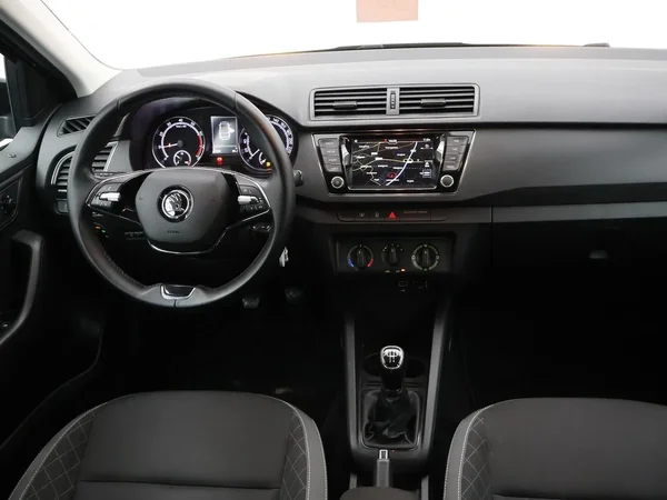 Škoda Fabia (2021) — foto 6 van 25