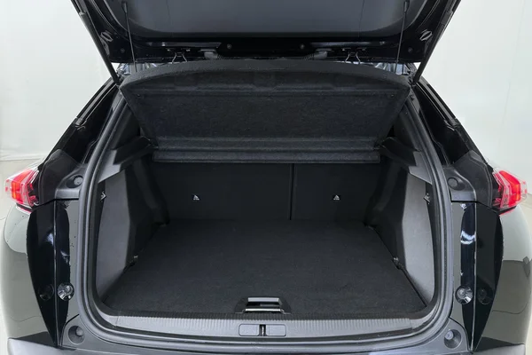 Peugeot 2008 (2023) — foto 15 van 19