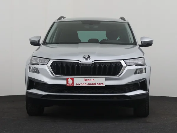 SKODA Karoq (2023) — foto 25 van 27