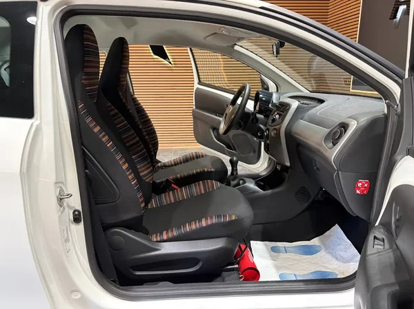 Citroen C1 (2015) — foto 5 van 19