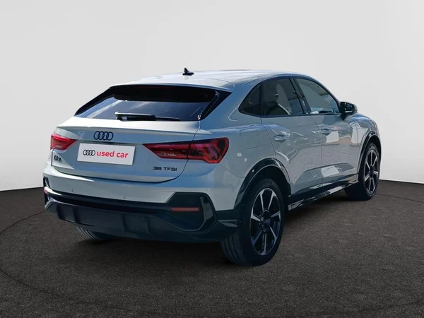 AUDI Q3 Sportback (2024) — foto 12 van 20