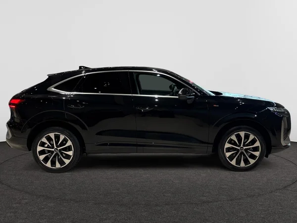 AUDI Q3 Sportback (2026) — foto 11 van 15
