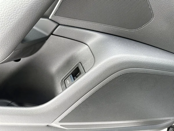 AUDI A6 Avant (2023) — foto 2 van 15