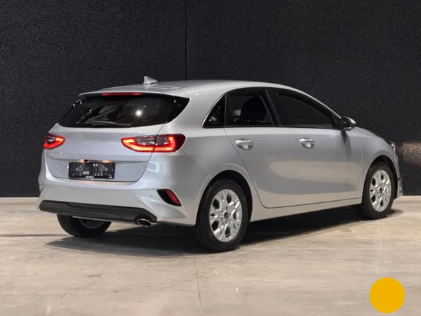 Kia Ceed (2024) — foto 12 van 21
