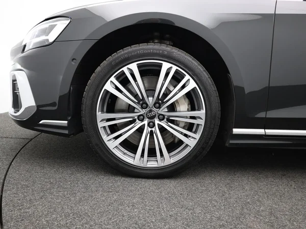 AUDI A8 Long PHEV (2023) — foto 4 van 25