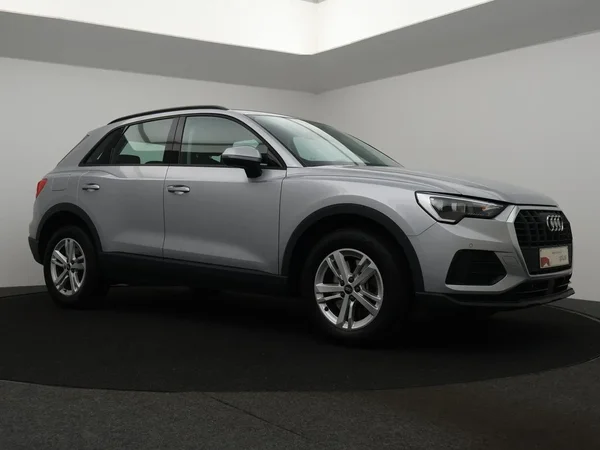 Audi Q3 (2022) — foto 23 van 27