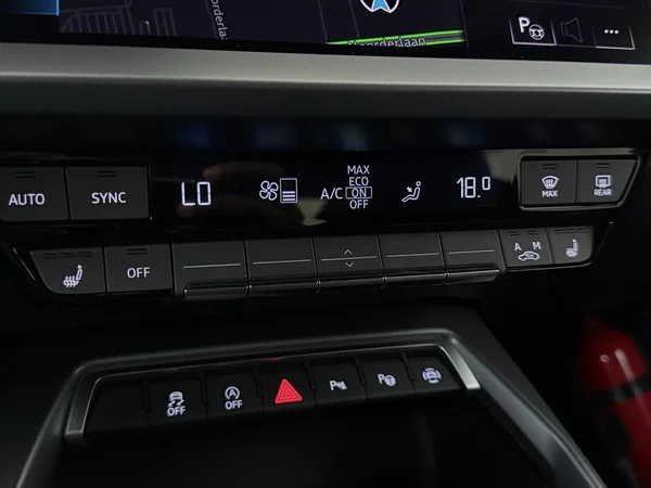 AUDI A3 Sportback (2025) — foto 8 van 18