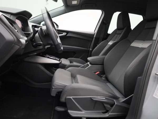 Audi Q4 e-tron (2024) — foto 3 van 50
