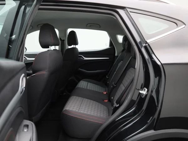 MG ZS EV (2023) — foto 4 van 43