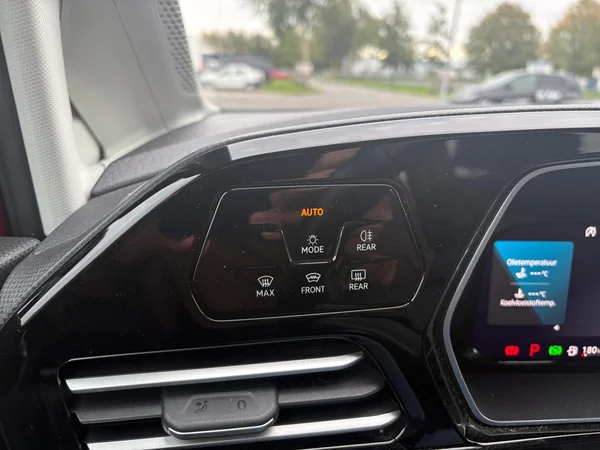 VOLKSWAGEN Caddy Dsl (2021) — foto 7 van 20