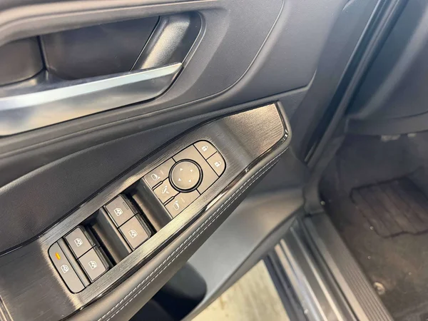 Nissan X-Trail — foto 15 van 24