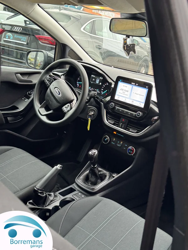 Ford Fiesta (2021) — foto 15 van 16