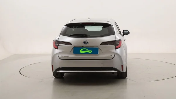 Toyota Corolla SW Hybrid (HEV) (2022) — foto 20 van 25