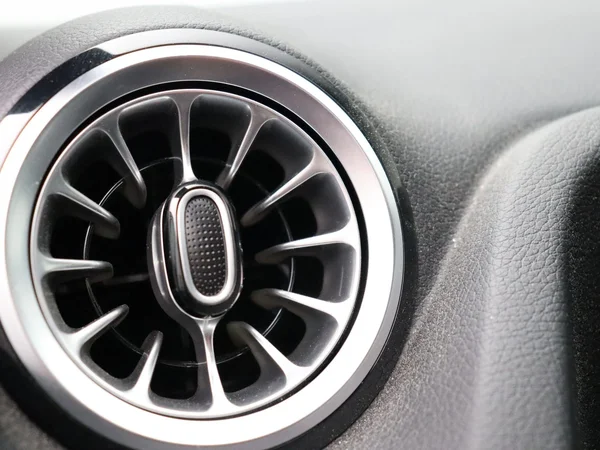Mercedes-Benz EQA (2025) — foto 5 van 33