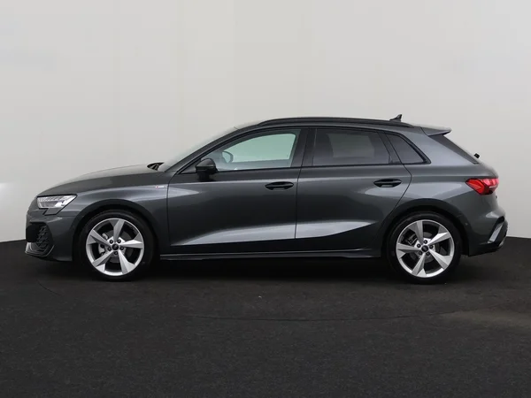 AUDI A3 Sportback (2025) — foto 13 van 18