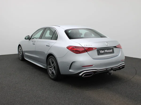 Mercedes-Benz C-Klasse (2025) — foto 12 van 50