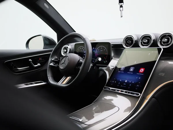 Mercedes-Benz GLC (2025) — foto 38 van 51