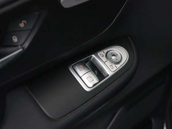 MERCEDES V 250 (2022) — foto 18 van 26