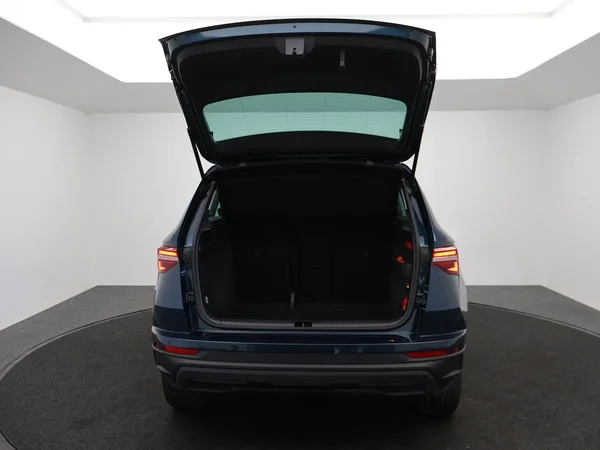 Škoda Karoq (2023) — foto 6 van 24