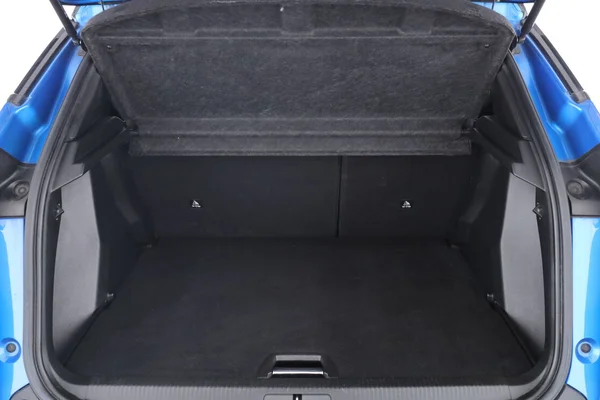 Peugeot 2008 (2008) — foto 8 van 16