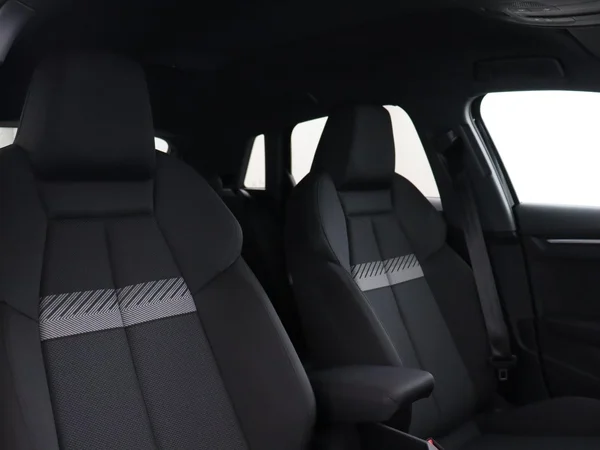 AUDI A3 Sportback (2025) — foto 16 van 18