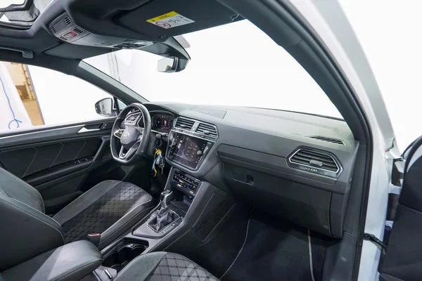 Volkswagen Tiguan (2022) — foto 24 van 47