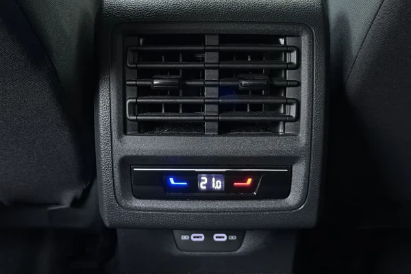 Volkswagen Golf VIII (2023) — foto 5 van 20