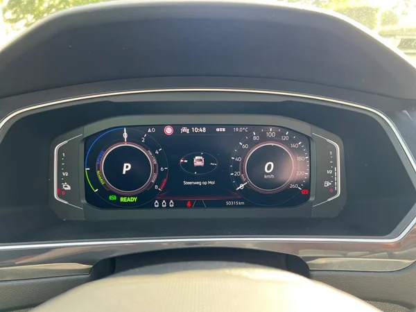 VOLKSWAGEN Tiguan eHybrid (PHEV) (2022) — foto 6 van 24