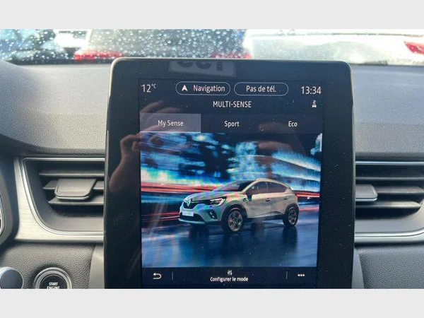 Renault CAPTUR (2020) — foto 15 van 32
