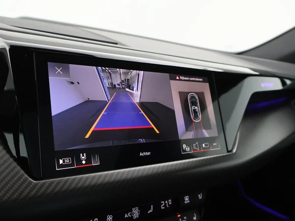 AUDI E-tron GT (2022) — foto 8 van 28