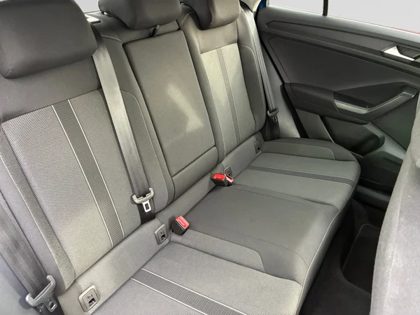 VOLKSWAGEN T-Roc (2024) — foto 10 van 24