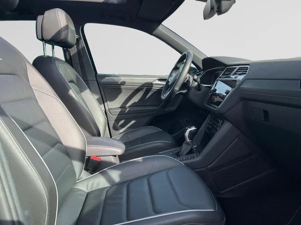 VOLKSWAGEN Tiguan eHybrid (PHEV) (2022) — foto 8 van 24