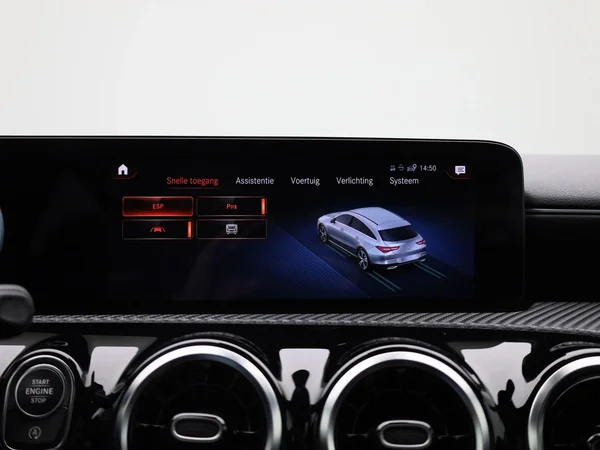 Mercedes-Benz CLA (2021) — foto 21 van 40