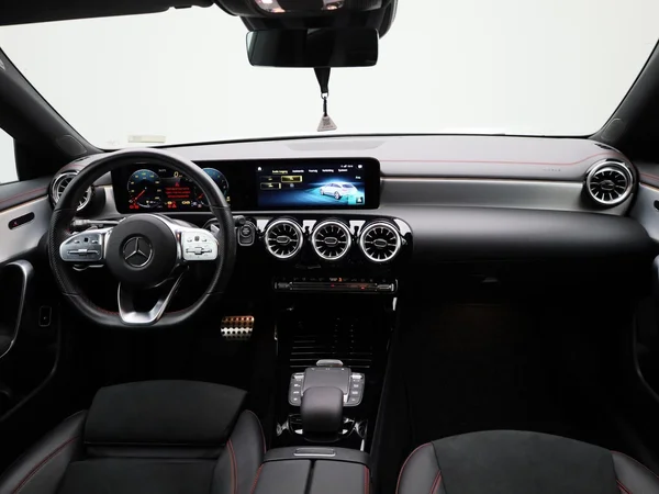 Mercedes-Benz CLA (2022) — foto 33 van 45