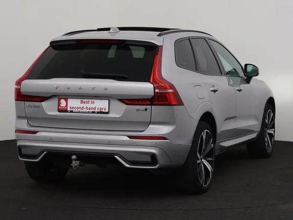 VOLVO XC60 (2022) — foto 23 van 32
